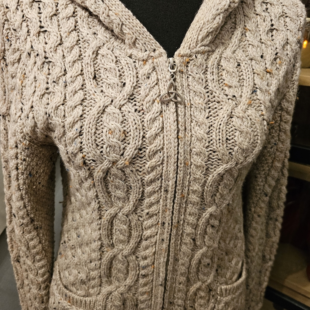 Aran Mor Ireland Cable Knit Hoodie with Celtic Knot Zipper Pull - Picture 3 of 8